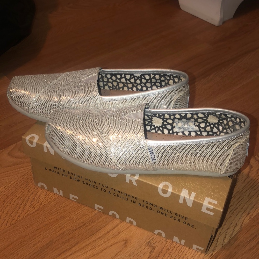 Silver sparkly Toms